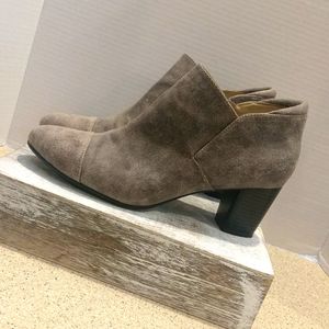 New Naturalizer Gray Booties Size 9.5